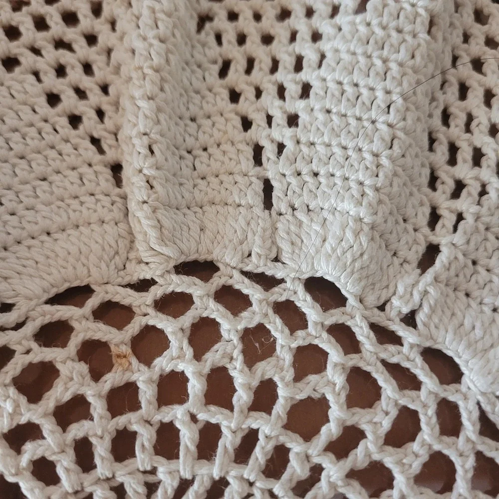 Vintage Crochet Doily 25' White Brown Border Pinnapple Pattern Granny Chic Retro
